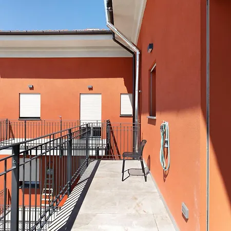 Le Dodici Porte - Porta San Vitale 6 By District Apartman