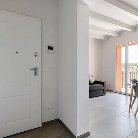 Le Dodici Porte - Porta San Vitale 6 By District Apartman *