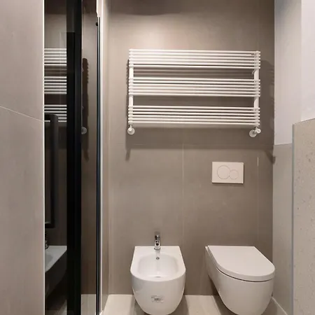 Le Dodici Porte - Porta San Vitale 6 By District Apartman *