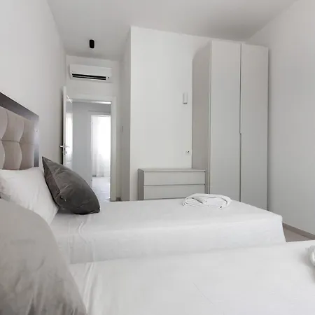 Le Dodici Porte - Porta San Vitale 6 By District Appartement Bologne